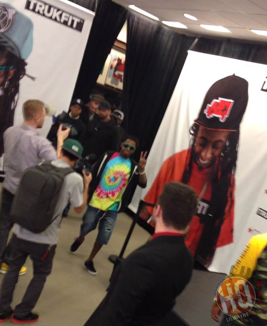 Lil Wayne Faz In-Store aparição na Macys em Louisiana