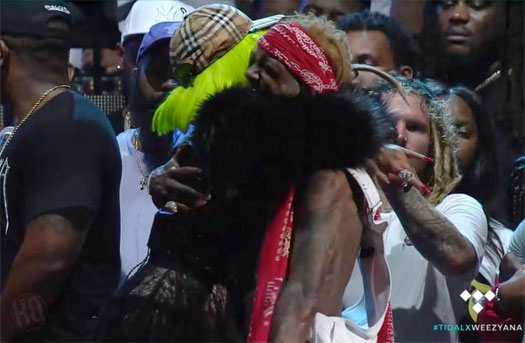 Lil Wayne Brings Out Nicki Minaj During His 4th Annual “Lil Weezyana Fest” [Videos]