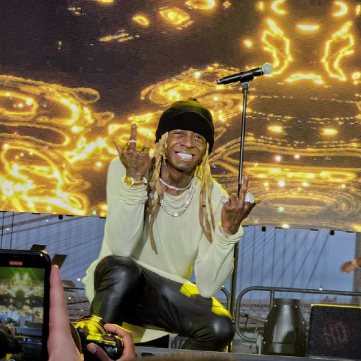 Lil Wayne Performs “Uproar”, “Mrs. Officer” & More Live At ApeFest In NYC [Videos]