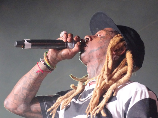 Swizz Beatz Brings Out Lil Wayne At His “No Commission” Show During Art Basel Week In Miami [Videos]