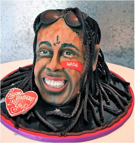 Lil Wayne Gets Made Into A Cake + Replaces Flo Rida On Shakira’s Album + Parties With Nelly