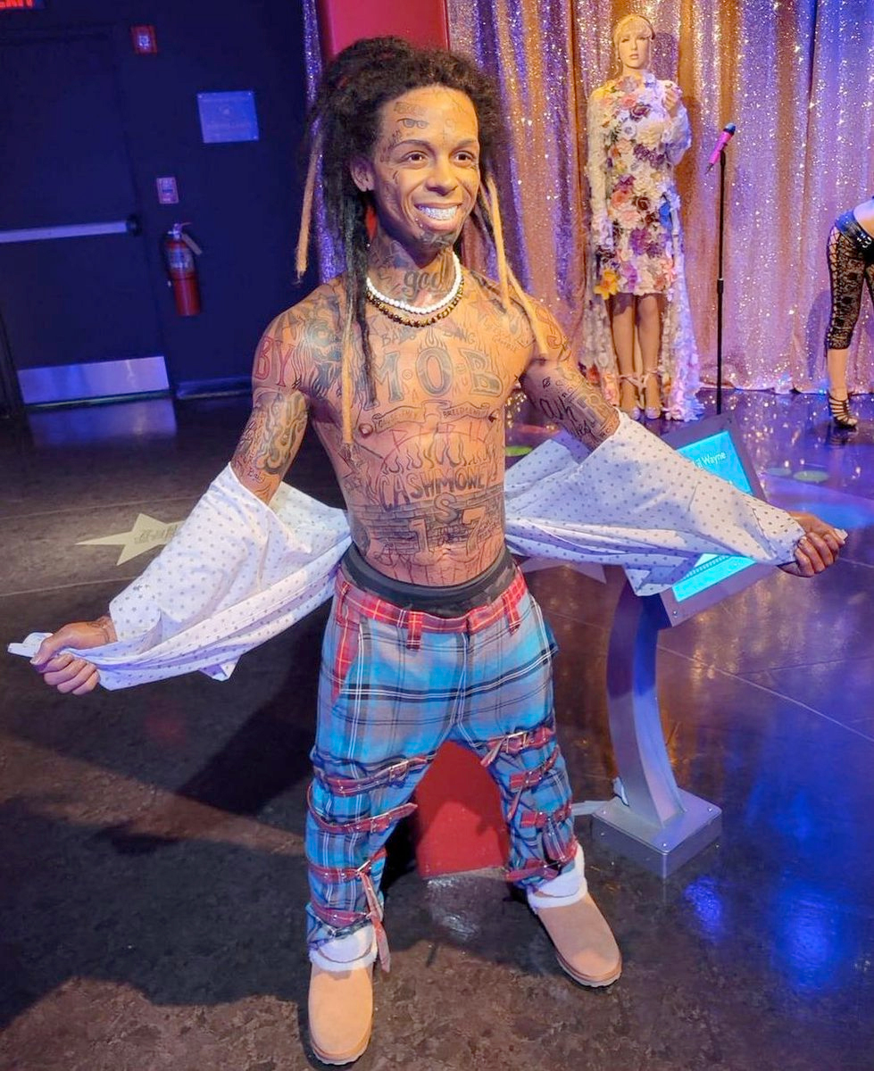 Lil Wayne Reacts To His Figure At The Hollywood Wax Museum