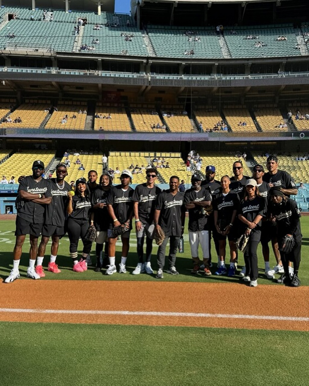 lil-wayne-hits-double-juneteenth-celebrity-softball-game10.jpg