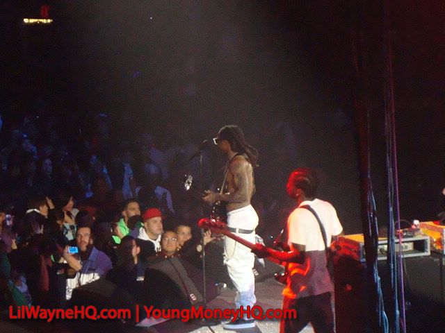 Pictures Of Lil Wayne Performing In Hildalgo Texas On The Young Money Cash Money Tour