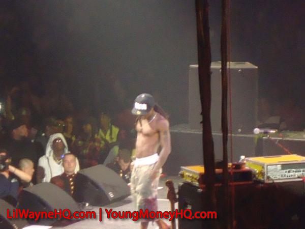 Pictures Of Lil Wayne Performing In Hildalgo Texas On The Young Money Cash Money Tour