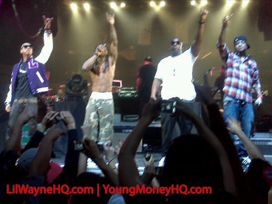 Pictures Of Lil Wayne Performing In Hildalgo Texas On The Young Money Cash Money Tour