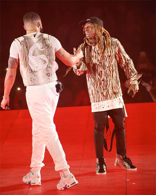 Drake Brings Out Lil Wayne To Perform Live During His Show In Miami, Calls Him The GOAT