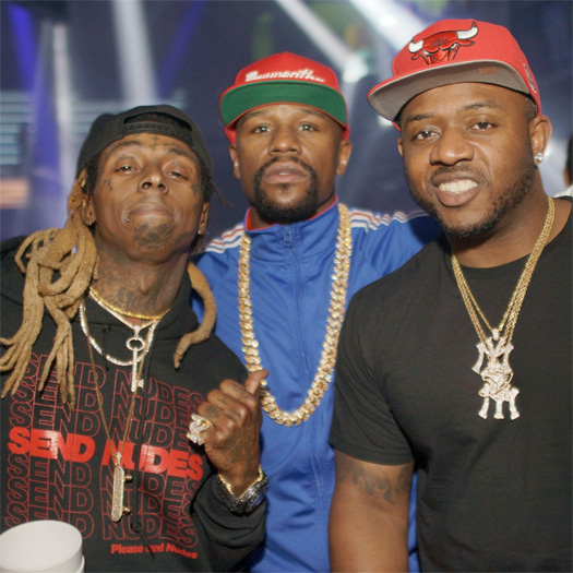 Floyd Mayweather Jams Out To Lil Wayne At LIV Nightclub In Miami [Video]