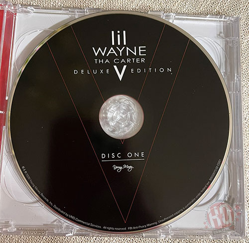 An Inside Look At The Physical Copy Of Lil Wayne Tha Carter V Deluxe Edition Album