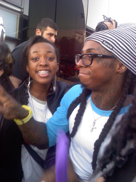 Lil Wayne & YMCMB 17th Annual Thanks Giving Day Turkey Giveaway