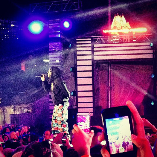 Lil Wayne Performs At The 2014 MTVU Woodie Awards, Accepts Award On Drake Behalf