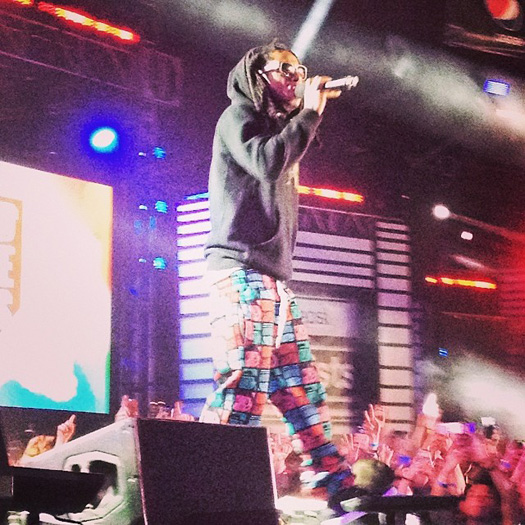 Lil Wayne Performs At The 2014 MTVU Woodie Awards, Accepts Award On Drake Behalf