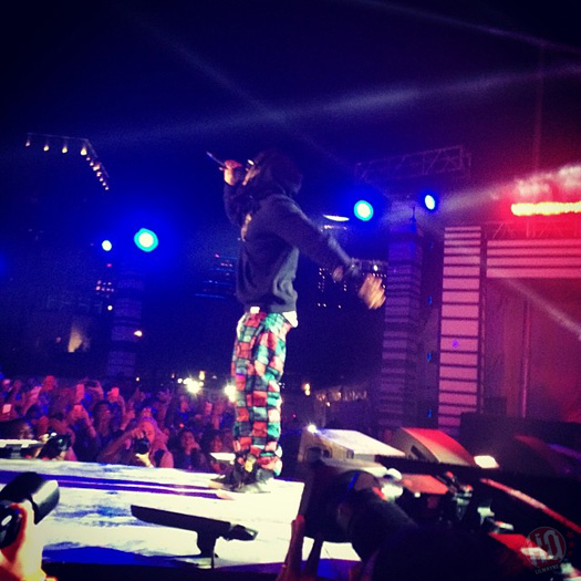 Lil Wayne Performs At The 2014 MTVU Woodie Awards, Accepts Award On Drake Behalf