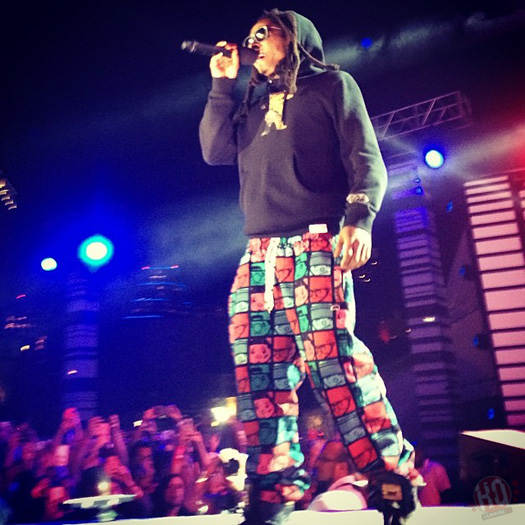 Lil Wayne Performs At The 2014 MTVU Woodie Awards, Accepts Award On Drake Behalf