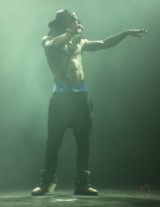 Lil Wayne Performs Live In Burgettstown Pennsylvania On His Joint Tour With Drake