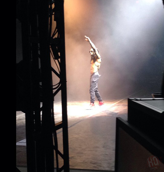 Lil Wayne Performs Live In Forest Hills New York On His Joint Tour With Drake