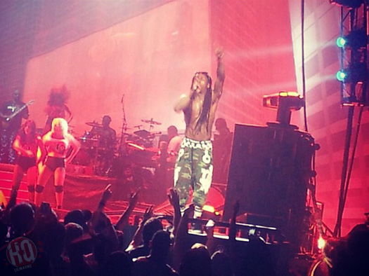 Lil Wayne Performs Live In Nashville On Americas Most Wanted Tour