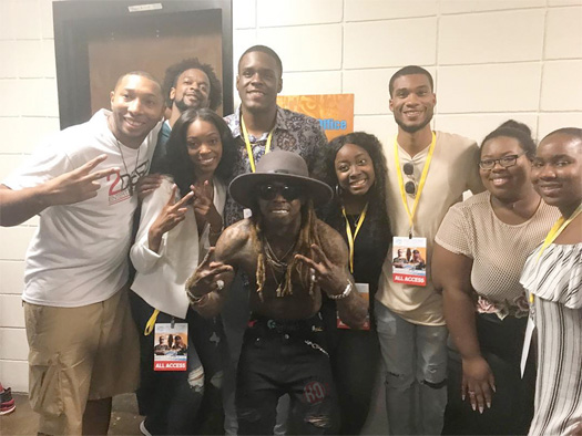 Lil Wayne Performs Drop The World, Mirror & More Songs Live At Southern University 2017 Homecoming Show In Baton Rouge