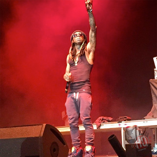 Lil Wayne Performs Im Me, How Many Times & More Live At The History In Tampa Music Festival