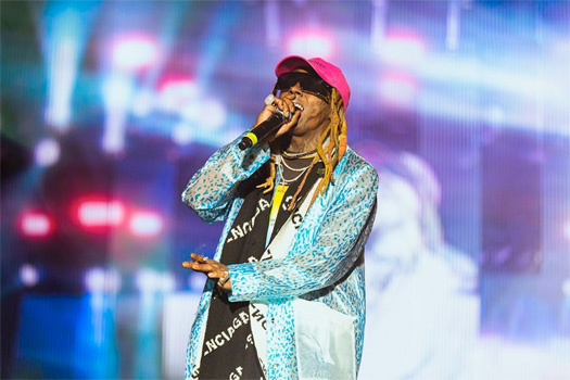 Lil Wayne Performs Pistol On My Side, Dedicate & Let It Fly Live At Travis Scott Astroworld Festival