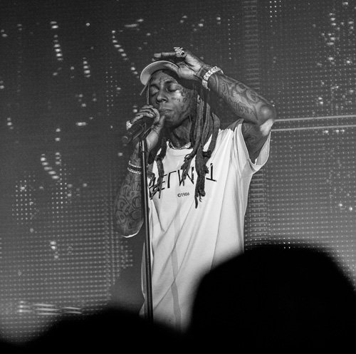 Lil Wayne Puts On A Live Show In Atlanta For His I Aint Shit Without You Tour