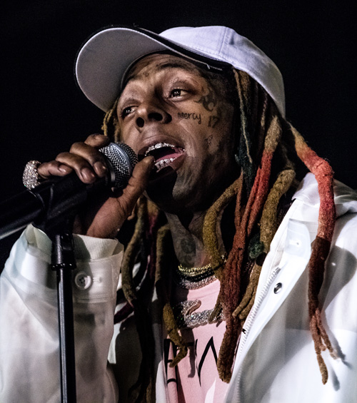 Lil Wayne Puts On A Live Show In Atlanta For His I Aint Shit Without You Tour