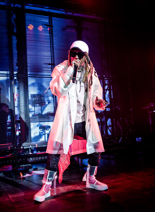 Lil Wayne Puts On A Live Show In Atlanta For His I Aint Shit Without You Tour