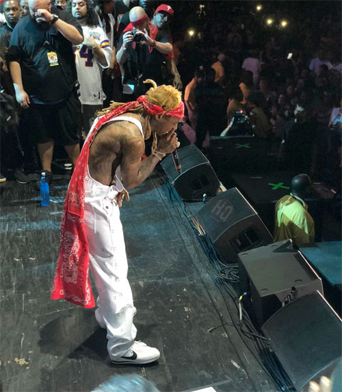 Lil Wayne Spits A New Freestyle Over Best Rapper Alive At Lil Weezyana Fest