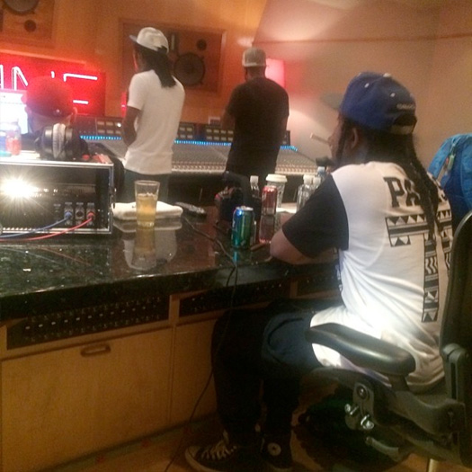Lil Wayne Hits Up The Studio With His Young Money Artist Flow