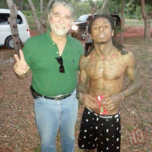 preview-lil-wayne-free-weezy-album-leftover-never-let-it.jpg