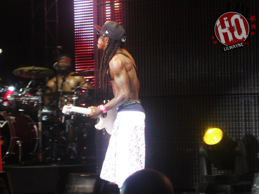 Pictures Of Lil Wayne Performing In Michigan On I Am Still Music Tour