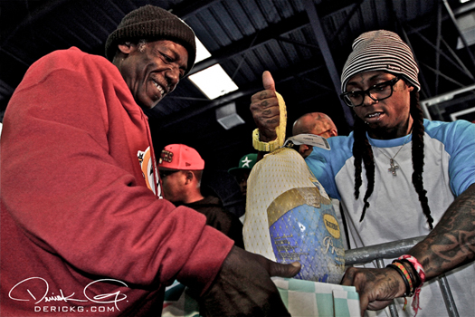 Lil Wayne Gives Out Turkeys Every Year For Thanksgiving